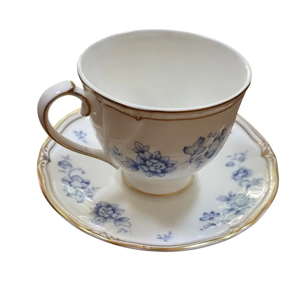 Wedgwood Ashbury footed cup & saucer set porcelain teacup England Porcelain